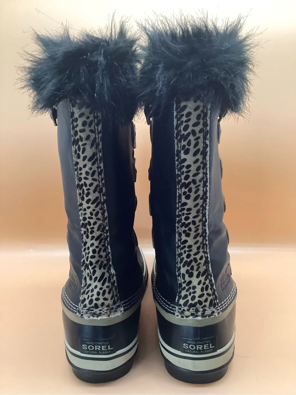 RARE Sorel Joan of Artic Black Leather Winter Boots with Cheetah Print Trim